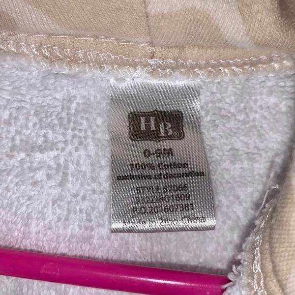 Hudson Baby white giraffe with glasses 0-9 months robe - Picture 3 of 3